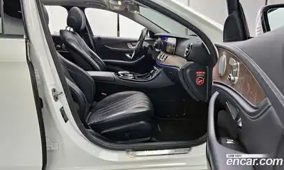 Mercedes-Benz E-Class 2019 2.0 Автомат в Москве № 194699, миниатюра 12