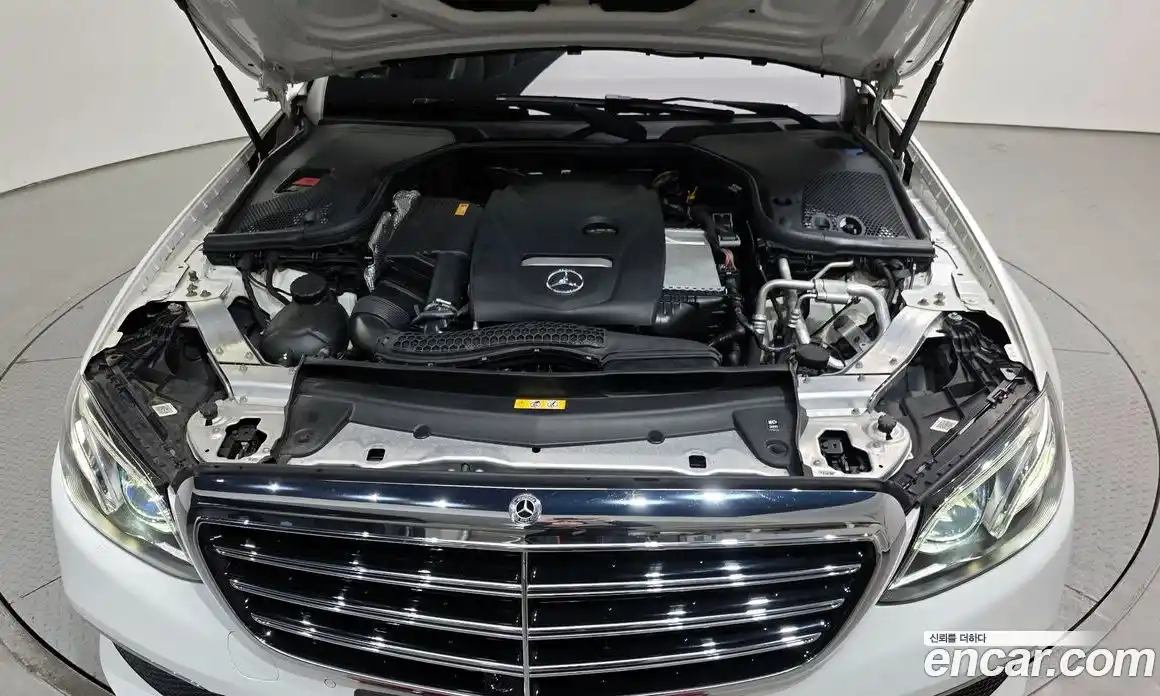 Mercedes-Benz E-Class 2019 2.0 Автомат в Москве № 194699, фото 19