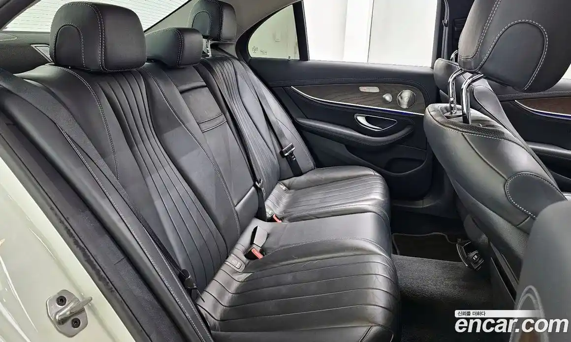 Mercedes-Benz E-Class 2019 2.0 Автомат в Москве № 194699, фото 6