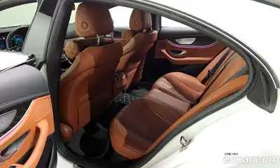 Mercedes-Benz CLS-Class 2022 2.0 Автомат в Москве № 194723, миниатюра 2