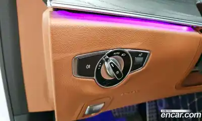 Mercedes-Benz CLS-Class 2022 2.0 Автомат в Москве № 194723, миниатюра 9