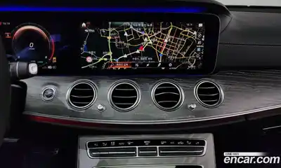 Mercedes-Benz E-Class 2021 2.0 Автомат в Москве № 195596, миниатюра 11