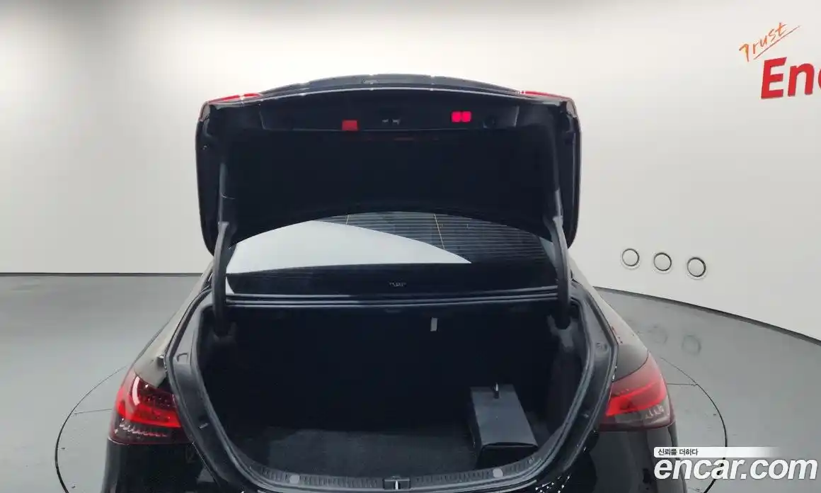 Mercedes-Benz E-Class 2021 2.0 Автомат в Москве № 195596, фото 15