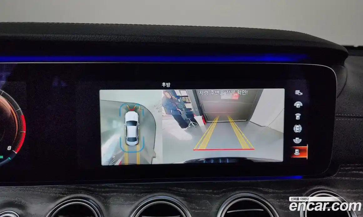 Mercedes-Benz E-Class 2021 2.0 Автомат в Москве № 195596, фото 16