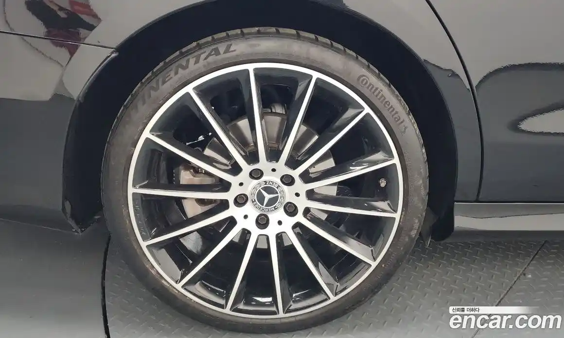 Mercedes-Benz E-Class 2021 2.0 Автомат в Москве № 195596, фото 17