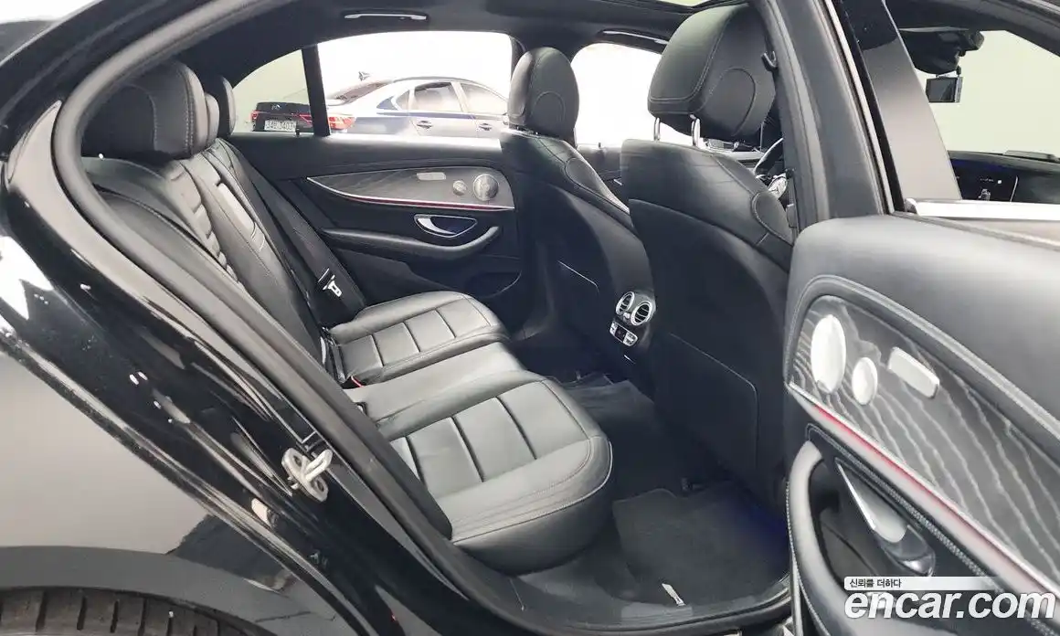 Mercedes-Benz E-Class 2021 2.0 Автомат в Москве № 195596, фото 5