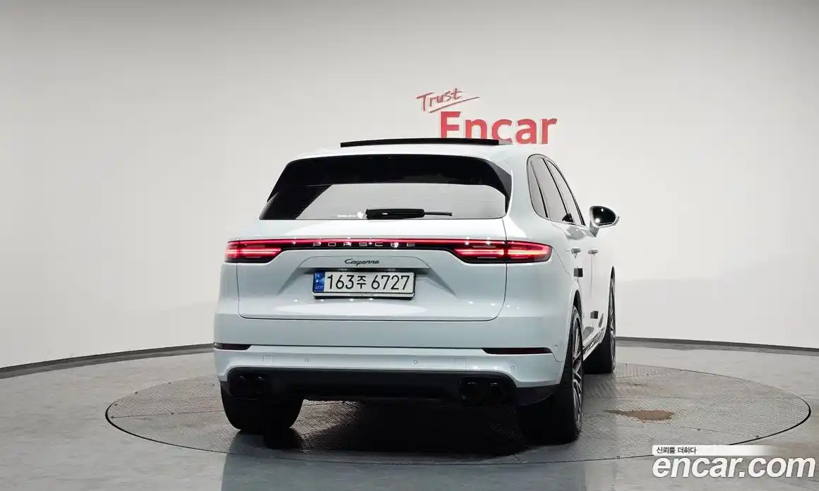 Porsche Cayenne 2022 3.0 Автомат в Москве № 197390, фото 14