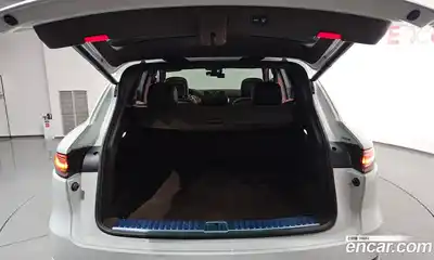 Porsche Cayenne 2022 3.0 Автомат в Москве № 197390, миниатюра 9