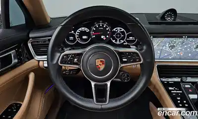 Porsche Panamera 2018 3.0 Автомат в Москве № 197555, миниатюра 7