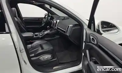 Porsche Cayenne 2017 3.0 Автомат в Москве № 197571, миниатюра 12