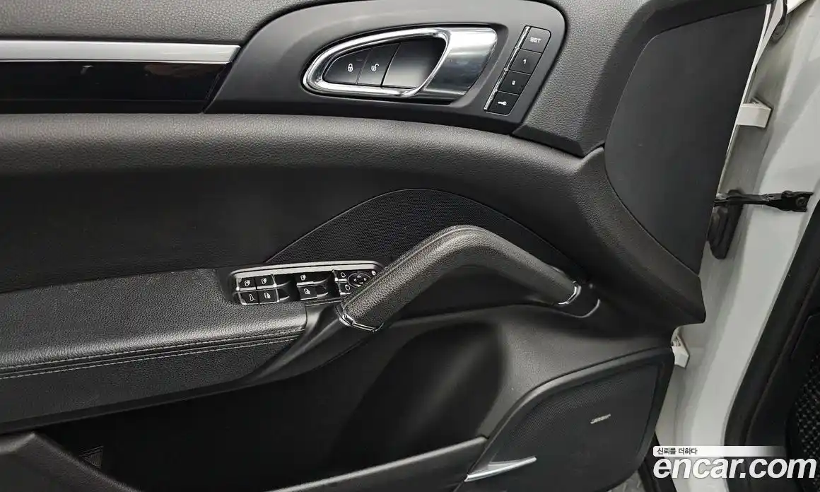 Porsche Cayenne 2017 3.0 Автомат в Москве № 197571, фото 18