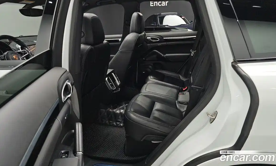 Porsche Cayenne 2017 3.0 Автомат в Москве № 197571, фото 8