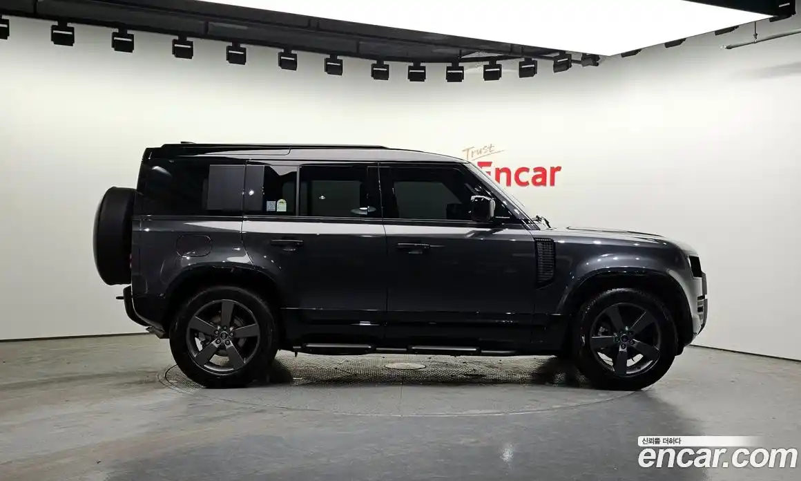 Land Rover Defender 2025 2.0 Автомат в Москве № 198037, фото 7