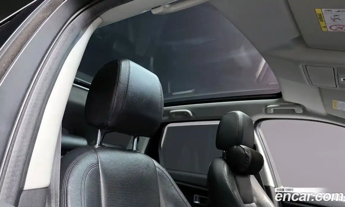 Land Rover Discovery Sport 2017 2.0 Автомат в Москве № 198279, фото 14