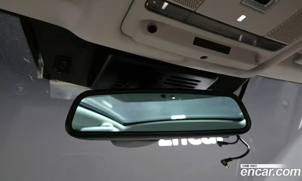 Land Rover Discovery Sport 2017 2.0 Автомат в Москве № 198279, фото 3