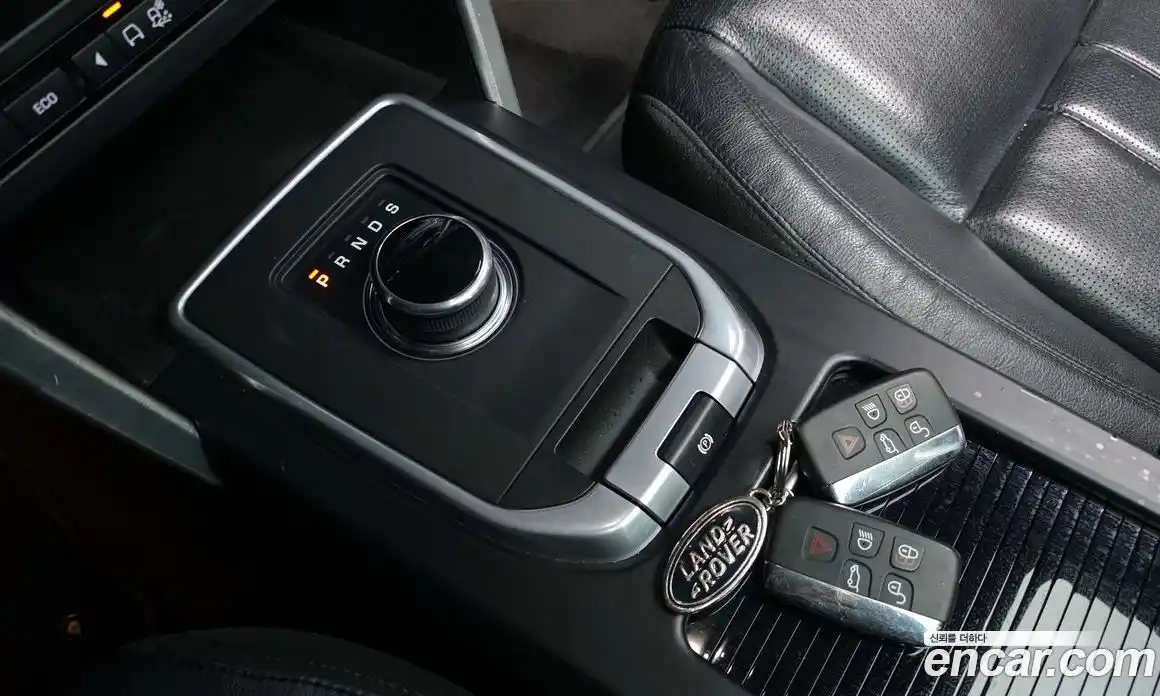 Land Rover Discovery Sport 2017 2.0 Автомат в Москве № 198279, фото 6