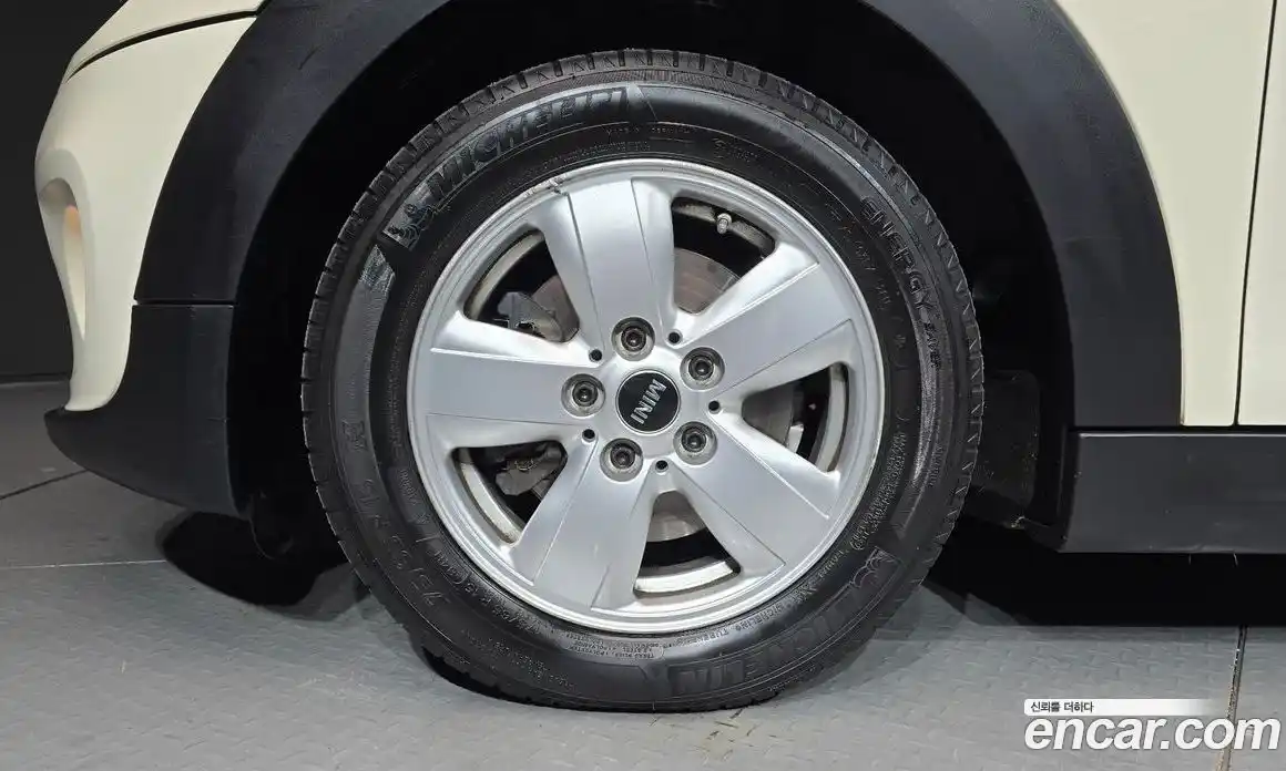 Mini Cooper 2015 1.5 Автомат в Москве № 198398, фото 13