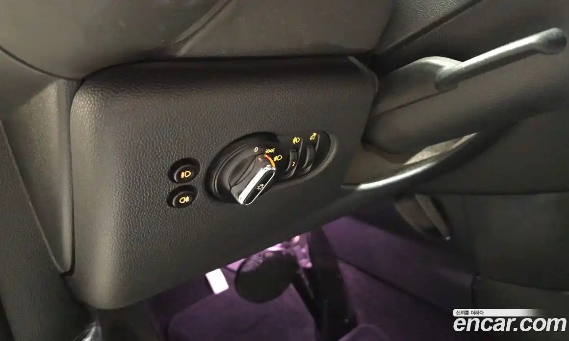 Mini Cooper 2015 1.5 Автомат в Москве № 198398, фото 17