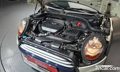 Mini Cooper 2015 1.5 Автомат в Москве № 198398, миниатюра 9