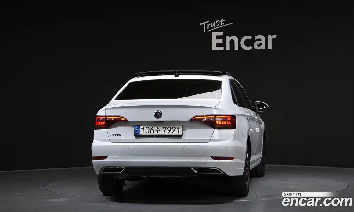 Volkswagen Jetta 2021 1.4 Автомат в Москве № 199048, фото 4