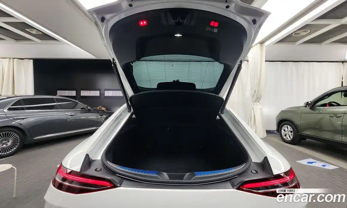 Mercedes-Benz AMG GT 2023 3.0 Автомат в Москве № 206396, фото 18