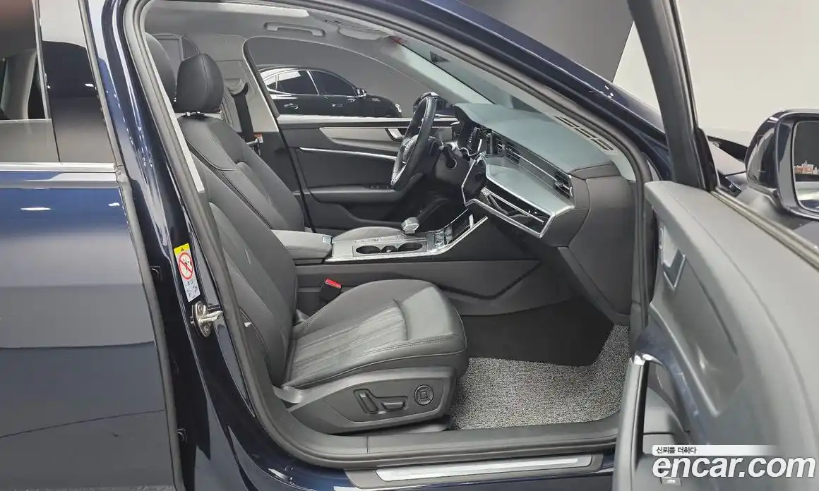 Audi A6 2023 2.0 Автомат в Москве № 207434, фото 3