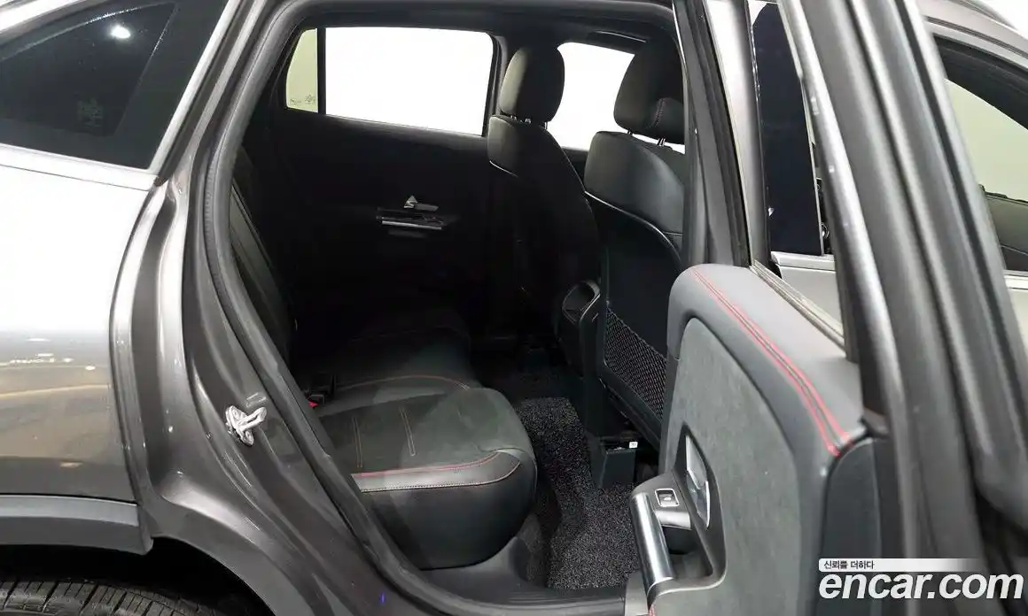 Mercedes-Benz GLA-Class 2020 2.0 Автомат в Москве № 209227, фото 17