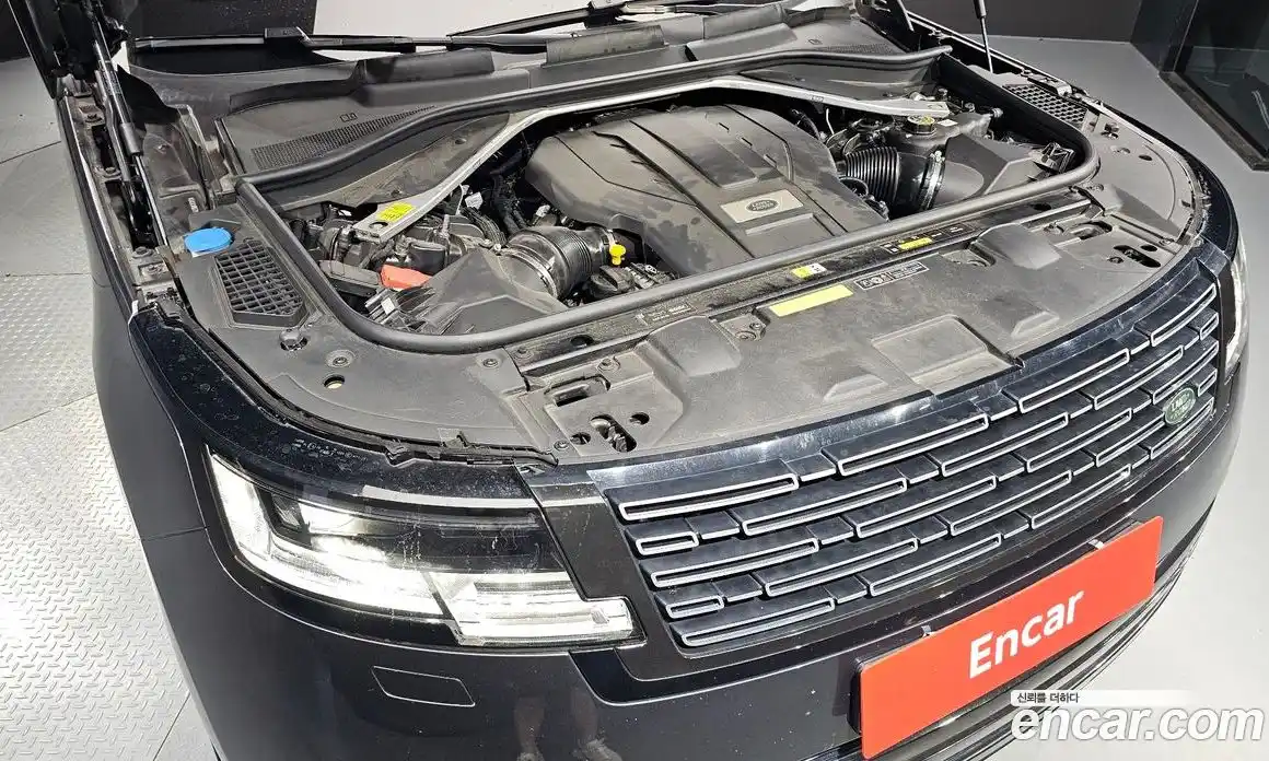 Land Rover Range-Rover 2023 4.4 Автомат в Москве № 213310, фото 19