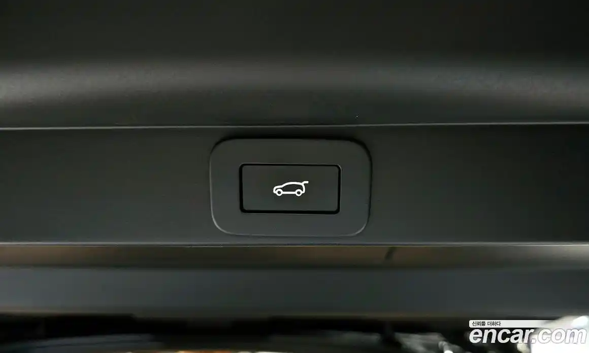 Land Rover Range-Rover 2023 4.4 Автомат в Москве № 213310, фото 8