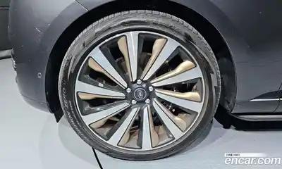 Land Rover Range-Rover 2023 4.4 Автомат в Москве № 213310, миниатюра 9