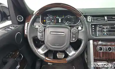 Land Rover Range-Rover 2015 4.4 Автомат в Москве № 213864, миниатюра 9