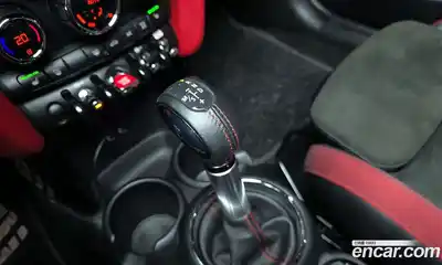 Mini Cooper Convertible 2019 2.0 Автомат в Москве № 214296, миниатюра 12