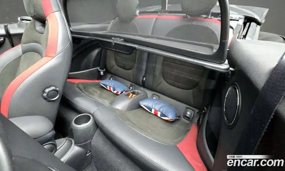 Mini Cooper Convertible 2019 2.0 Автомат в Москве № 214296, фото 15