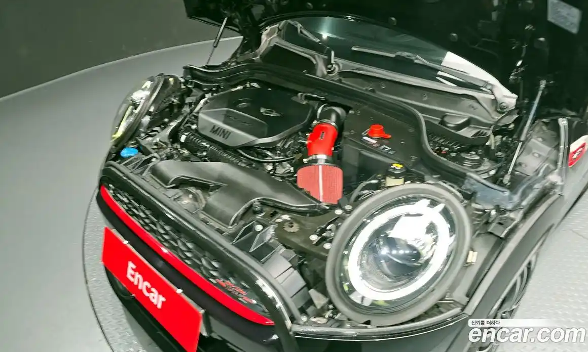 Mini Cooper Convertible 2019 2.0 Автомат в Москве № 214296, фото 18