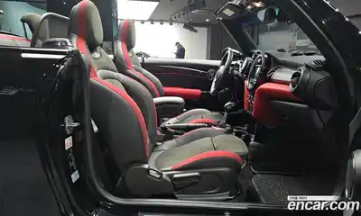 Mini Cooper Convertible 2019 2.0 Автомат в Москве № 214296, миниатюра 8