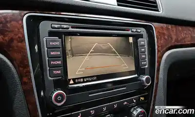 Volkswagen Passat 2012 2.0 Автомат в Москве № 215362, миниатюра 2