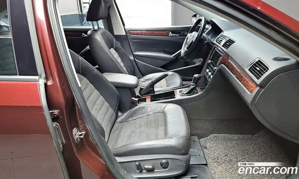 Volkswagen Passat 2012 2.0 Автомат в Москве № 215362, фото 10