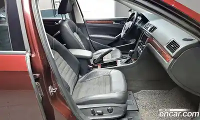 Volkswagen Passat 2012 2.0 Автомат в Москве № 215362, миниатюра 10