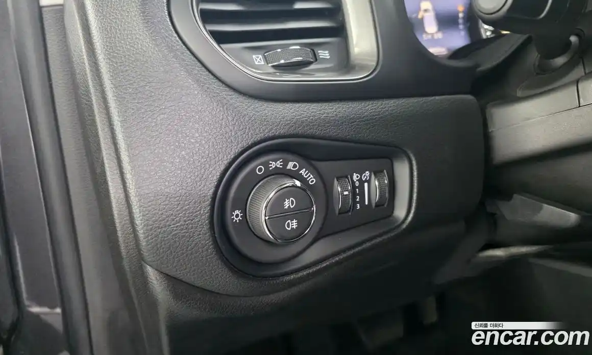 Jeep Renegade 2021 2.4 Автомат в Москве № 215413, фото 12