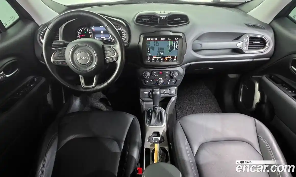 Jeep Renegade 2021 2.4 Автомат в Москве № 215413, фото 18