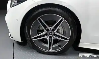 Mercedes-Benz C-Class 2024 2.0 Автомат в Москве № 216138, миниатюра 4