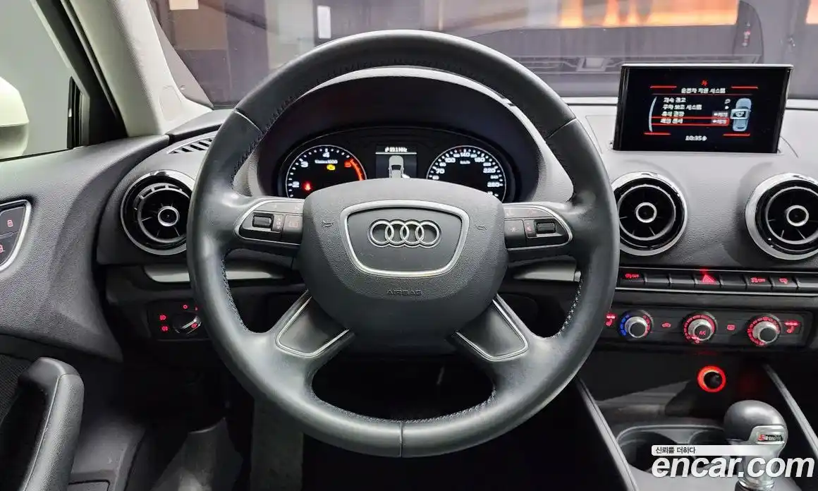 Audi A3 2015 1.6 Автомат в Москве № 221822, фото 13