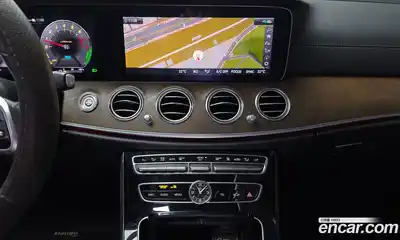 Mercedes-Benz E-Class, 2020