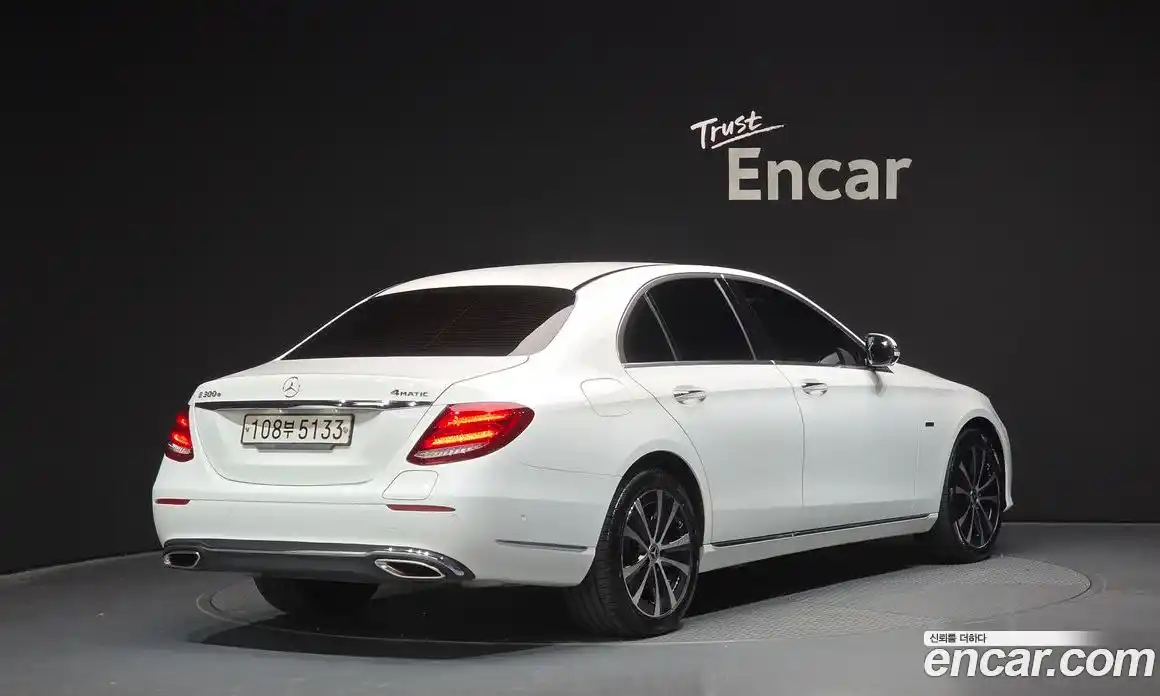 Mercedes-Benz E-Class 2020 2.0 Автомат в Москве № 224540, фото 14