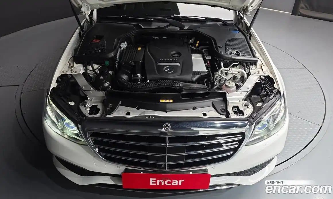 Mercedes-Benz E-Class 2020 2.0 Автомат в Москве № 224540, фото 18