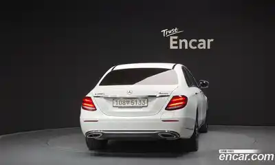 Mercedes-Benz E-Class 2020 2.0 Автомат в Москве № 224540, миниатюра 9