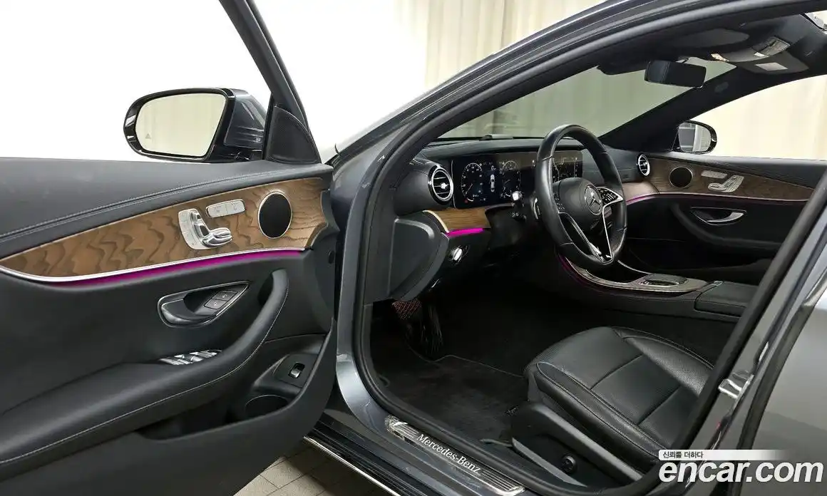 Mercedes-Benz E-Class 2022 2.0 Автомат в Москве № 224968, фото 13