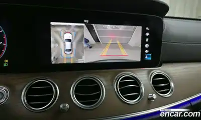 Mercedes-Benz E-Class 2022 2.0 Автомат в Москве № 224968, миниатюра 4