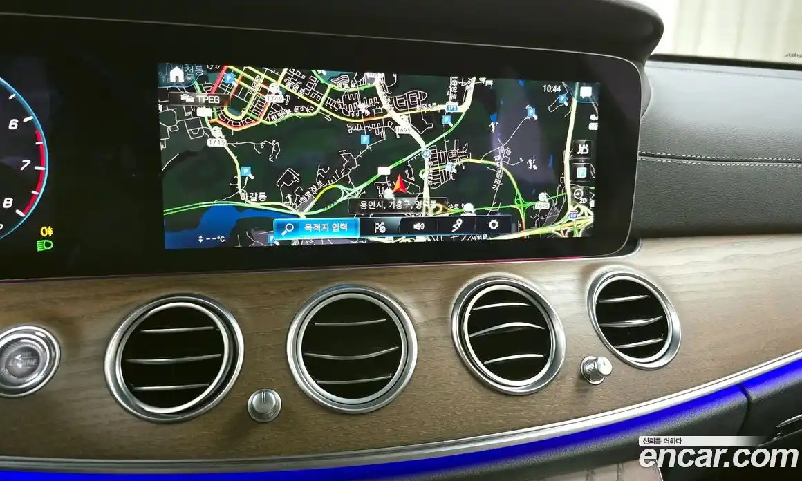 Mercedes-Benz E-Class 2022 2.0 Автомат в Москве № 224968, фото 6