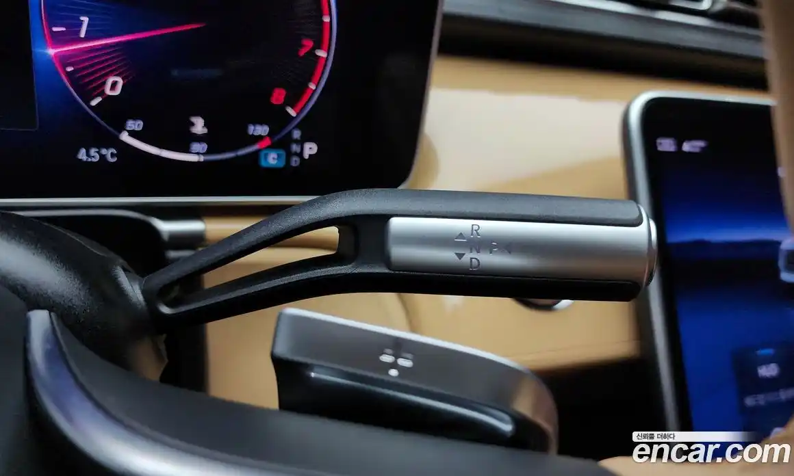 Mercedes-Benz S-Class 2023 6.0 Автомат в Москве № 229440, фото 19